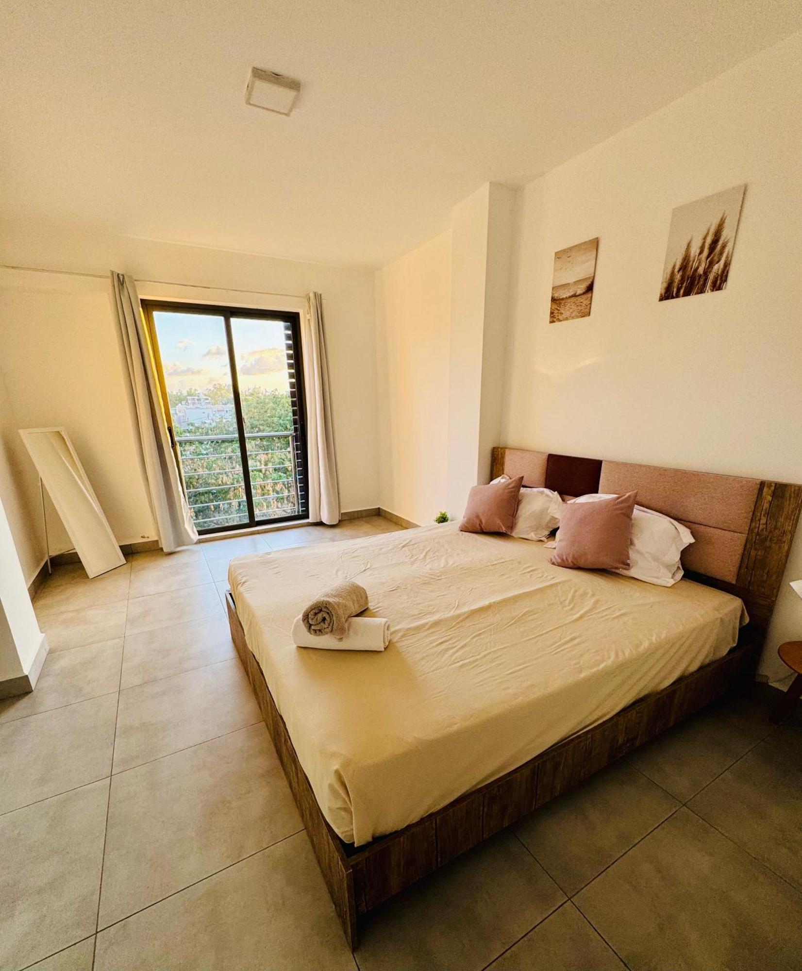Modern Flat In Flic En Flac-Walk To The Beach Exterior photo